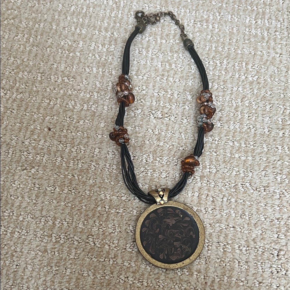 Chico’s, Elegant Black and Gold Pendant Necklace